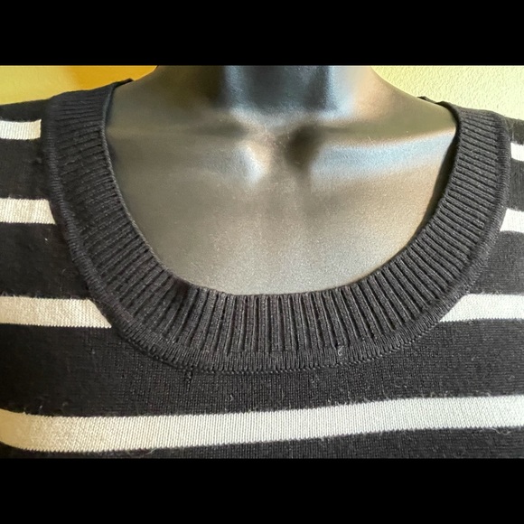 Delia’s Sweater - Striped with Pink Tie - Picture 4 of 7